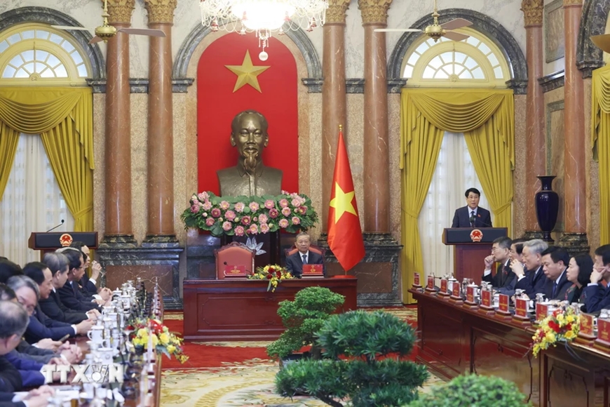 Tổng Bí thư Tô Lâm và Chủ tịch nước Lương Cường bàn giao công tác của Chủ tịch nước