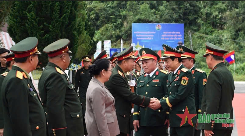 Giao lưu hữu nghị quốc phòng biên giới Việt Nam - Lào lần thứ hai thành công tốt đẹp