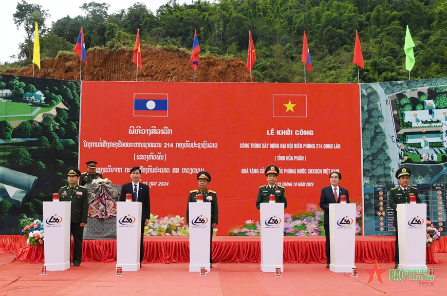 Khởi công công trình doanh trại Đại đội Biên phòng 214 của Lào
