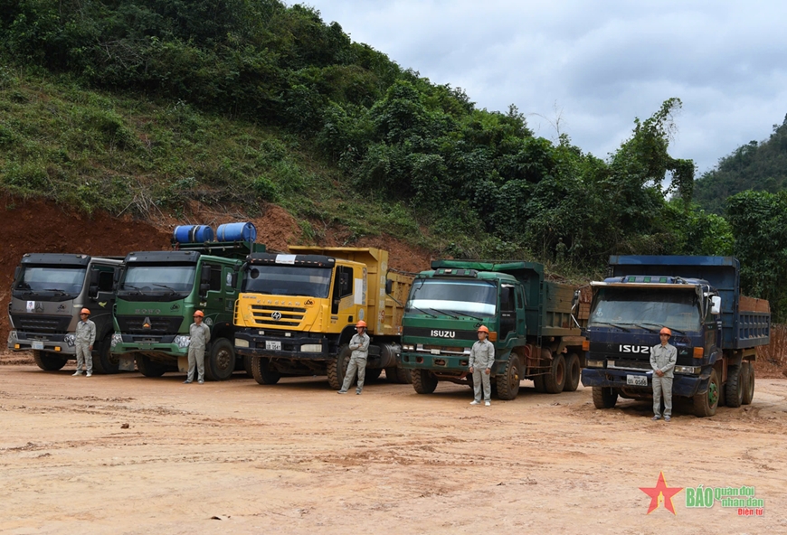 Khởi công công trình doanh trại Đại đội Biên phòng 214 của Lào