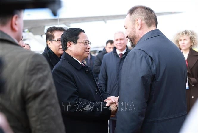 Thủ tướng Phạm Minh Chính gặp ngắn Tổng thống Kazakhstan, Tổng thống Turkmenistan và Thủ tướng Ethiopia