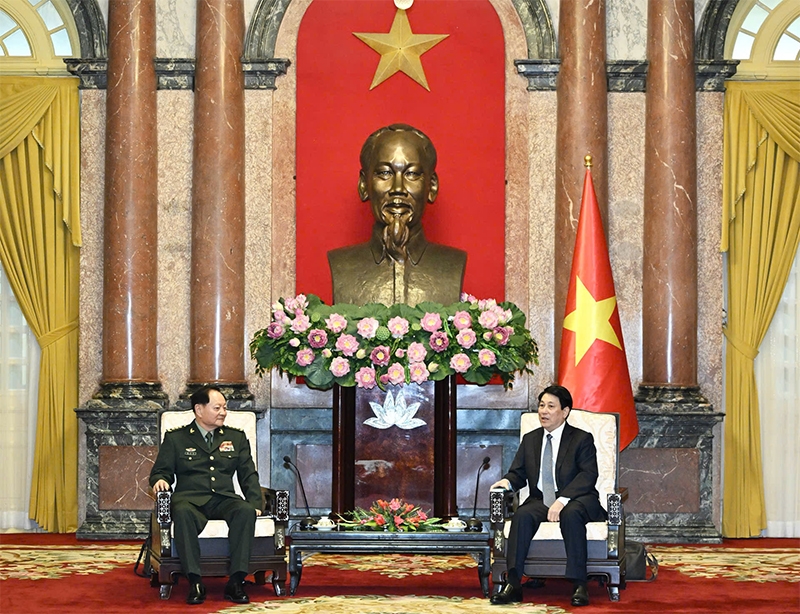 Chủ tịch nước Lương Cường tiếp Phó chủ tịch Quân ủy Trung ương Trung Quốc