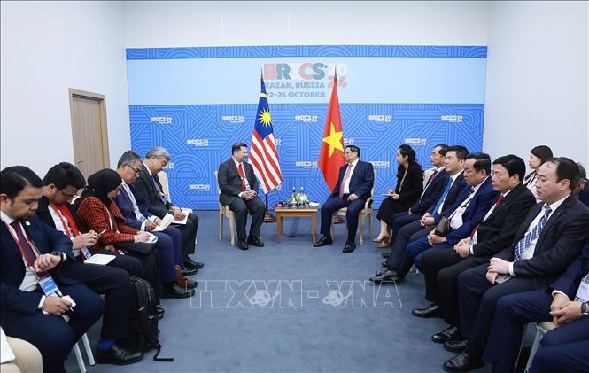 Thủ tướng Phạm Minh Chính tiếp Bộ trưởng Kinh tế Malaysia