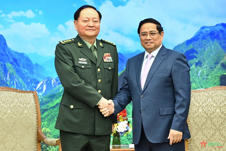 Thủ tướng Phạm Minh Chính tiếp Phó chủ tịch Quân ủy Trung ương Trung Quốc