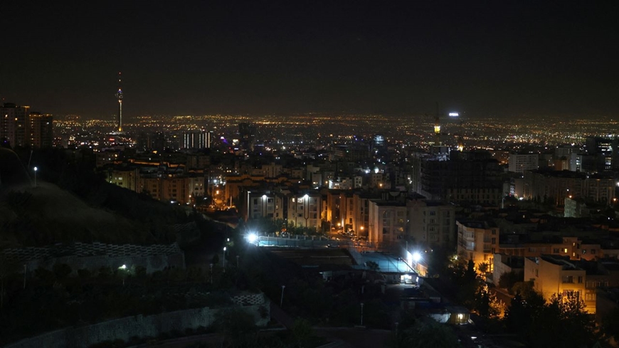 Iran đóng cửa không phận, Israel sẽ tiếp tục không kích trong nhiều giờ nữa