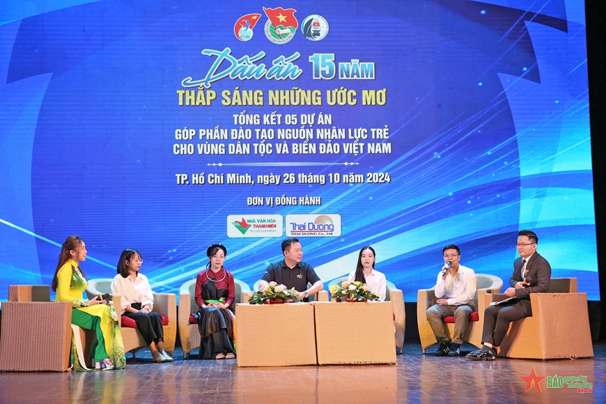 Chăm lo hơn 1.700 học sinh, sinh viên của 38 dân tộc ở miền núi và vùng biển đảo