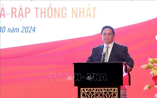 Thủ tướng Chính phủ Phạm Minh Chính gặp gỡ đại diện cộng đồng người Việt Nam tại UAE