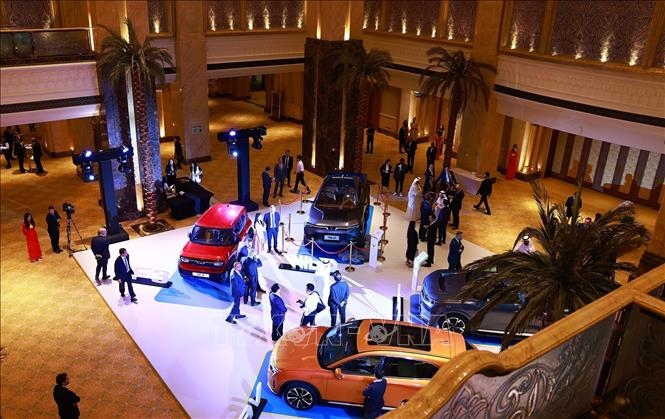 Thủ tướng Phạm Minh Chính dự lễ trưng bày và giới thiệu xe Vinfast tại UAE