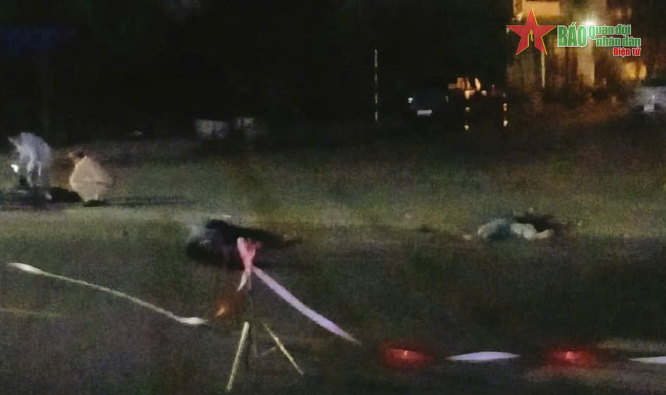 Quảng Ninh: Xe máy đâm cột mốc, 2 nam thiếu niên tử vong