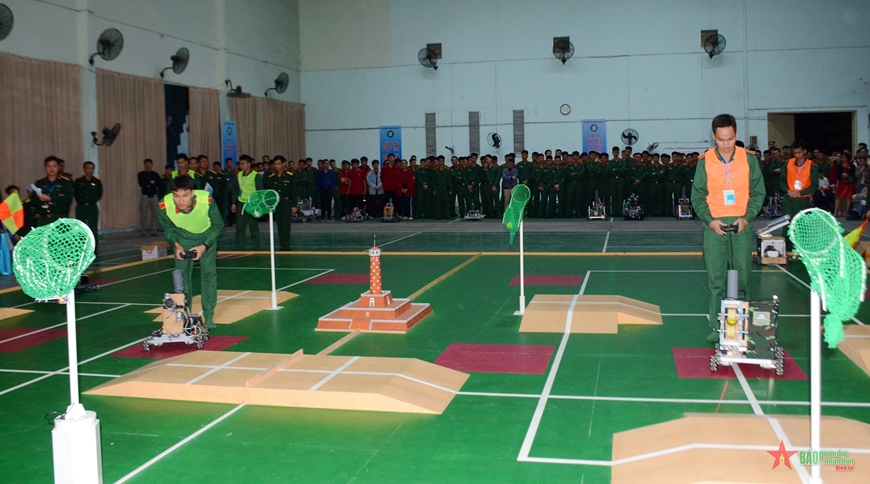 Học viện Kỹ thuật Quân sự tổ chức Cuộc thi Robocon năm 2024