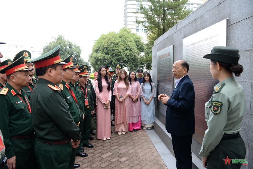 “Kế thừa hữu nghị, chung tay tiến lên”