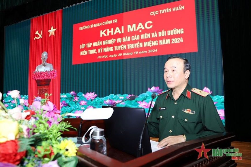 Trường Sĩ quan Chính trị đổi mới, nâng cao chất lượng công tác tuyên truyền miệng và hoạt động báo cáo viên