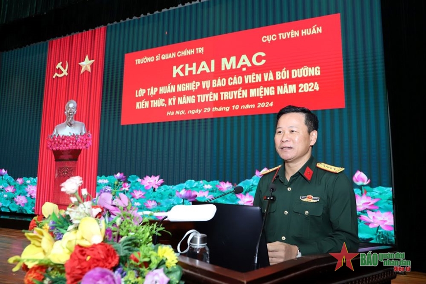 Trường Sĩ quan Chính trị đổi mới, nâng cao chất lượng công tác tuyên truyền miệng và hoạt động báo cáo viên