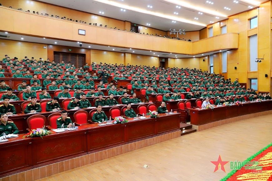 Trường Sĩ quan Chính trị đổi mới, nâng cao chất lượng công tác tuyên truyền miệng và hoạt động báo cáo viên