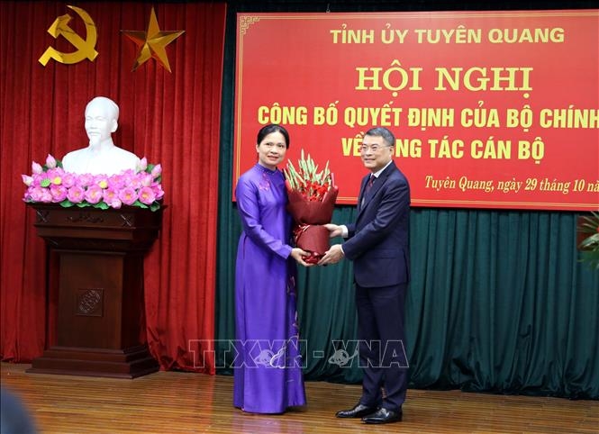 Bà Hà Thị Nga được điều động, chỉ định giữ chức Bí thư Tỉnh ủy Tuyên Quang