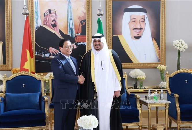 Thủ tướng Chính phủ Phạm Minh Chính và Phu nhân bắt đầu chuyến công tác Saudi Arabia