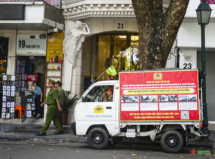 Hà Nội: Cương quyết không để hành vi chiếm dụng lòng đường, vỉa hè tái diễn