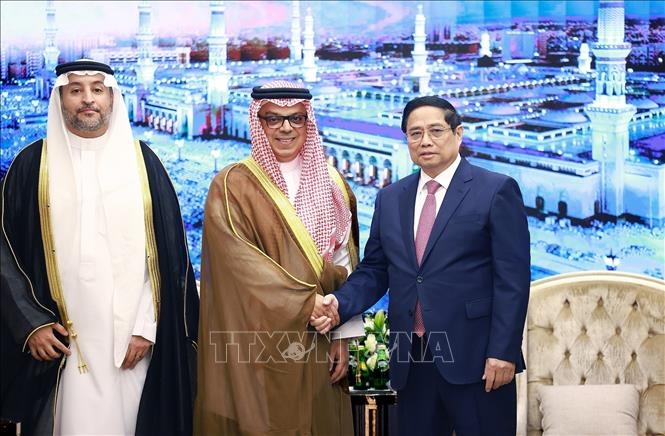 Thủ tướng Phạm Minh Chính làm việc với các doanh nghiệp lớn của Saudi Arabia