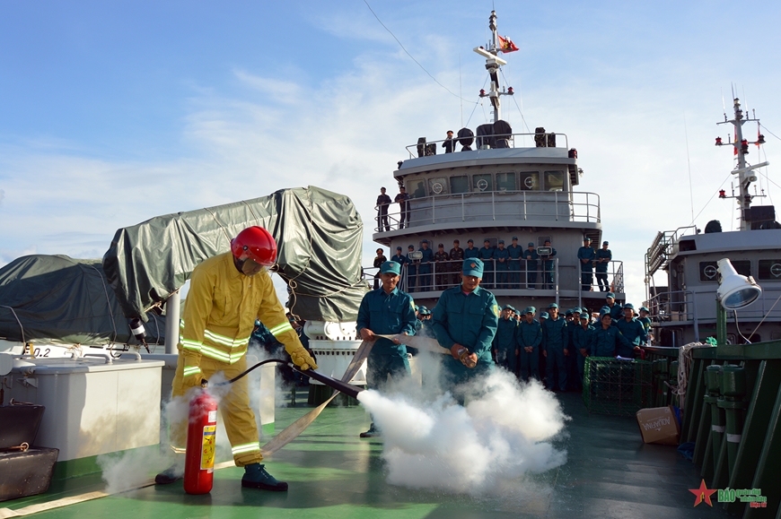 "Sao vuông" vững vàng nơi đầu sóng