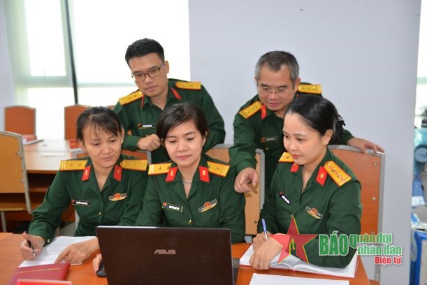 Khai thác hiệu quả phòng thí nghiệm phục vụ đào tạo và nghiên cứu khoa học
