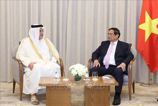 Thủ tướng Phạm Minh Chính tiếp Bộ trưởng Bộ Truyền thông và Công nghệ Thông tin Qatar
