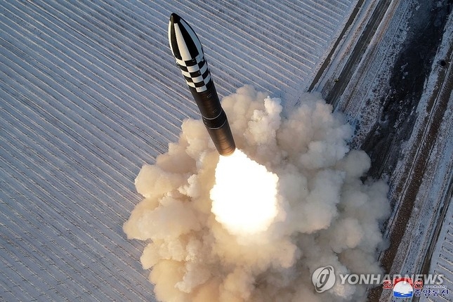 Vụ phóng ICBM thể hiện “ý chí phản công” của Triều Tiên