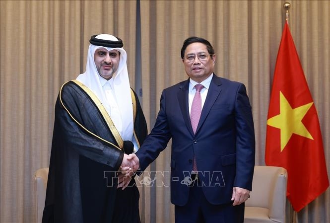 Thủ tướng Phạm Minh Chính tiếp lãnh đạo các doanh nghiệp, tổ chức tài chính hàng đầu Qatar