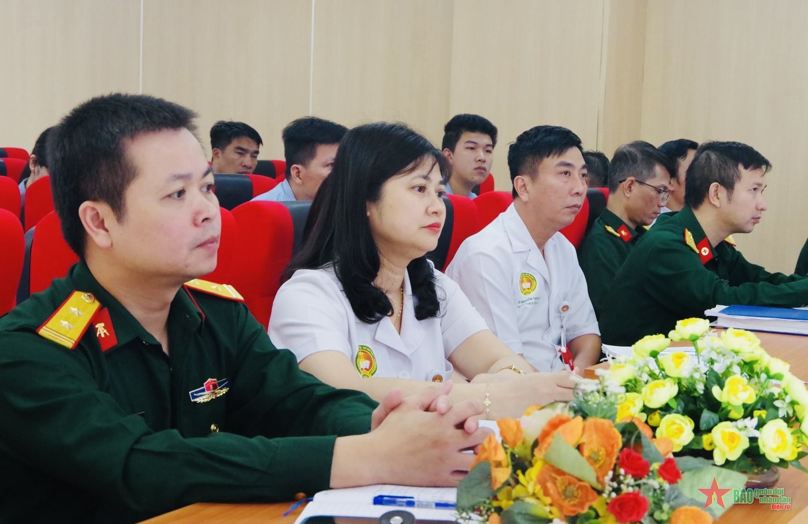 Lấy người bệnh làm trung tâm, lấy sự hài lòng của người bệnh làm mục tiêu