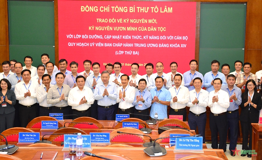 Tổng Bí thư Tô Lâm: Ý đảng hòa quyện với lòng dân trong khát vọng xây dựng đất nước phồn vinh, hạnh phúc