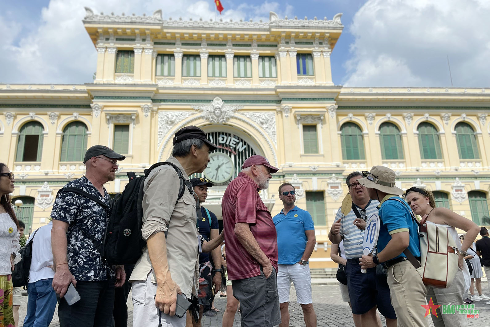 Khách quốc tế đến TP Hồ Chí Minh tăng 12,9%