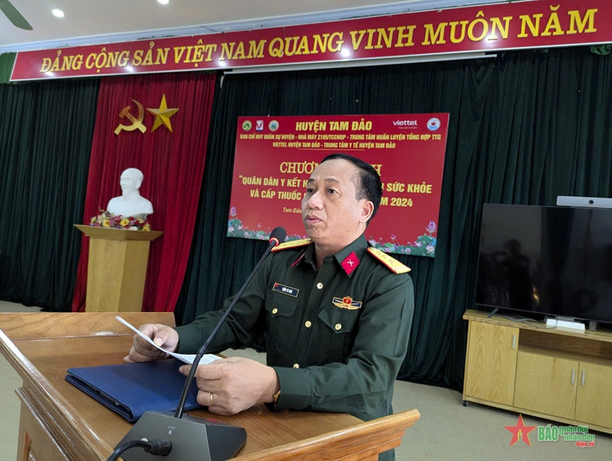 Tam Đảo: 240 người dân được khám bệnh, tư vấn sức khỏe, cấp thuốc miễn phí