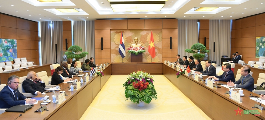 Chủ tịch Quốc hội Trần Thanh Mẫn hội đàm với Chủ tịch Quốc hội Chính quyền Nhân dân Cuba Esteban Lazo Hernandez