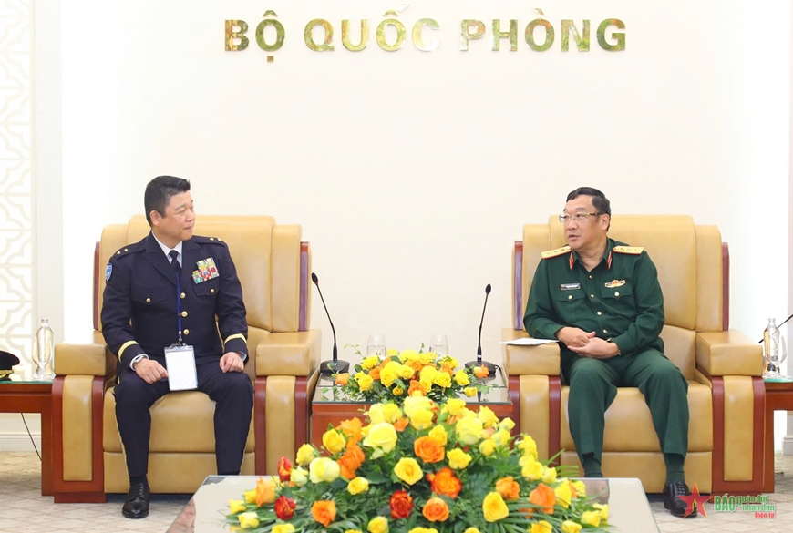Thượng tướng Phạm Hoài Nam tiếp đoàn cán bộ, sĩ quan Nhật Bản