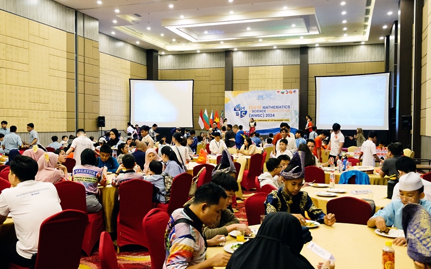Đoàn học sinh Việt Nam giành giải thưởng tại cuộc thi Toán và Khoa học Thế giới - WMSC 2024