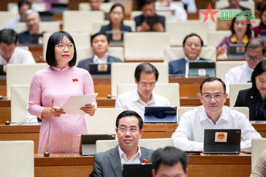 Gỡ nút thắt thể chế, tạo động lực phát triển