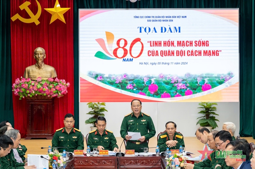 Công tác Đảng, công tác chính trị luôn đi trước mở đường trong tư tưởng, dẫn dắt tư tưởng