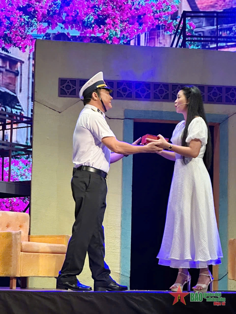Vở cải lương “San hô đỏ” - đậm chất hào hùng người chiến sĩ Hải quân
