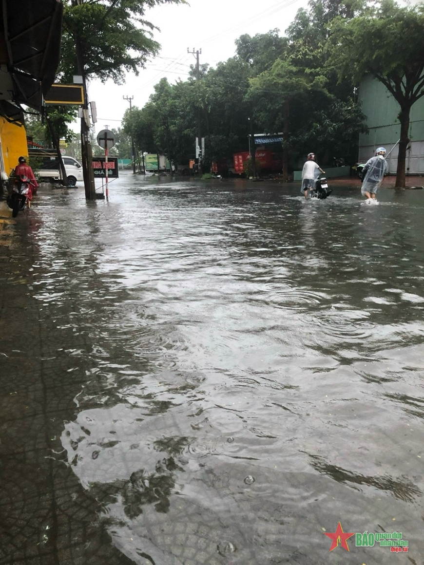 TP Đà Nẵng có mưa lớn khiến nhiều nơi bị ngập lụt