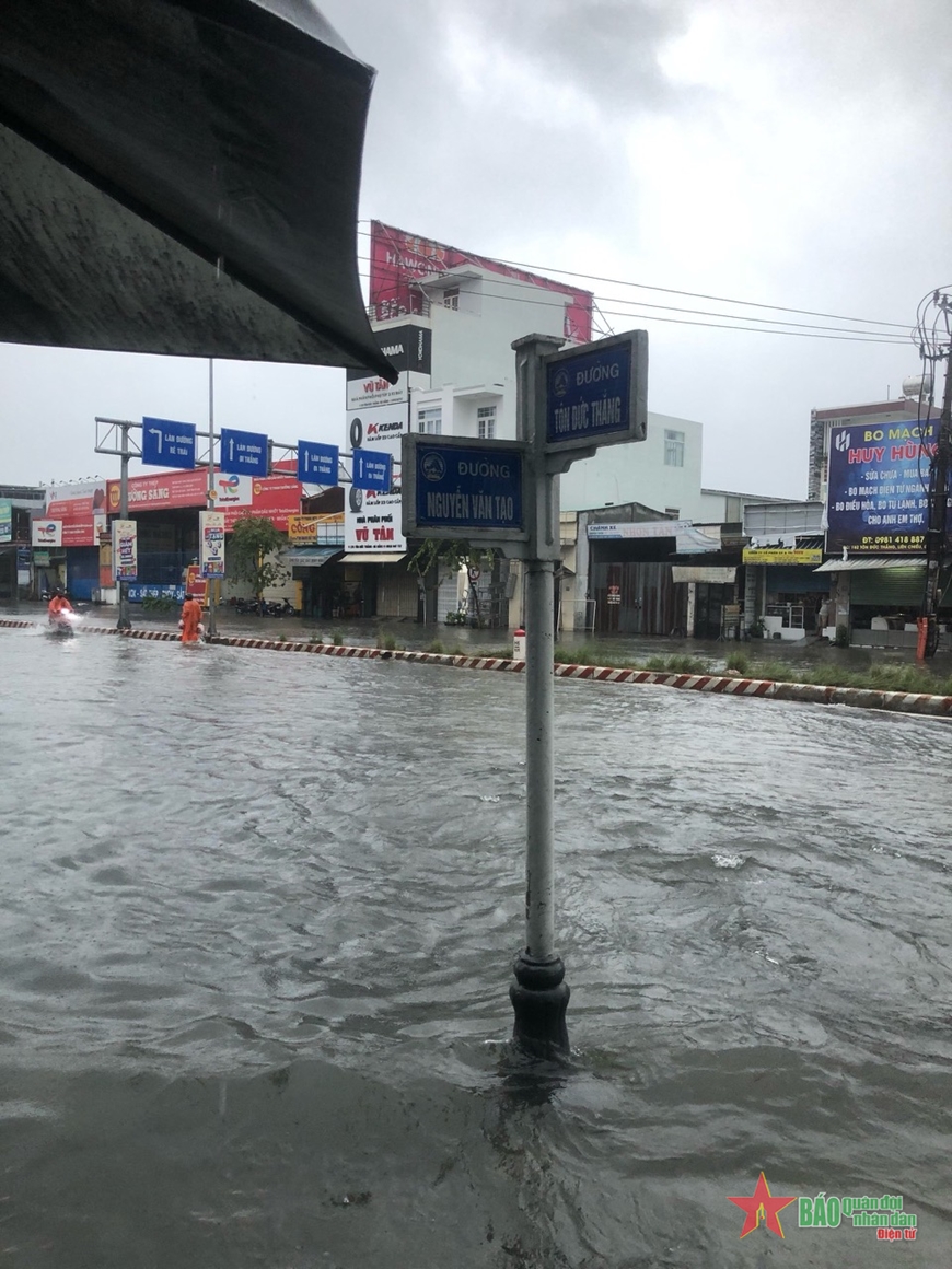 TP Đà Nẵng có mưa lớn khiến nhiều nơi bị ngập lụt