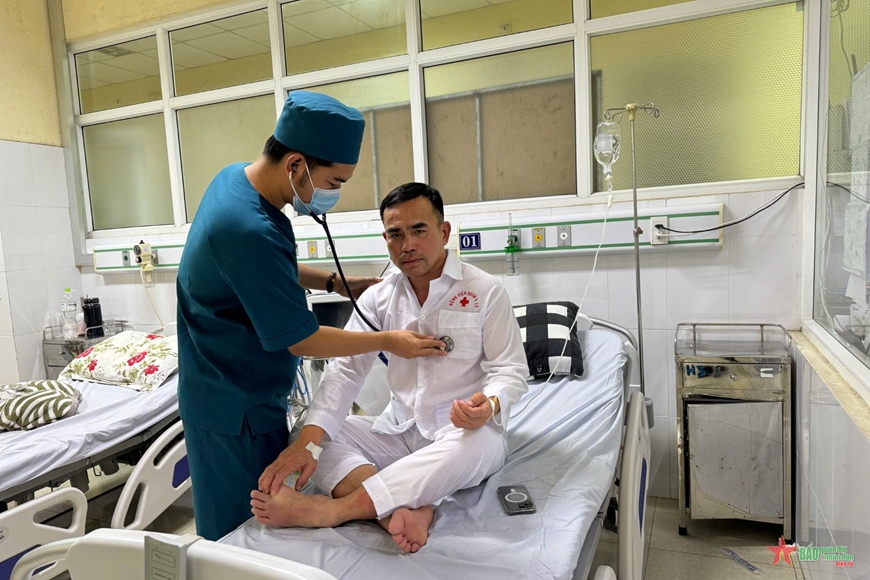 Thông tin mới nhất vụ tai nạn máy bay quân sự: Các anh đã trở về