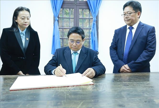 Thủ tướng Phạm Minh Chính thăm nơi Bác Hồ từng hoạt động cách mạng tại Trùng Khánh, Trung Quốc