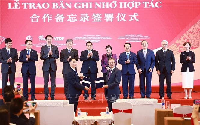 Thủ tướng Phạm Minh Chính dự Chương trình giới thiệu văn hóa, du lịch Việt Nam tại Trùng Khánh