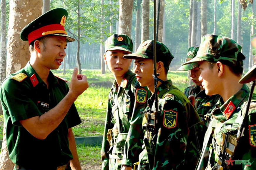 Tạo môi trường để sĩ quan trẻ cống hiến, trưởng thành