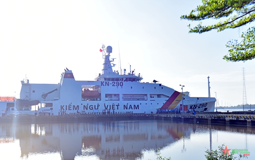 Đoàn đại biểu TP Hồ Chí Minh và các đơn vị lên đường đi thăm quân và dân vùng biển Tây Nam