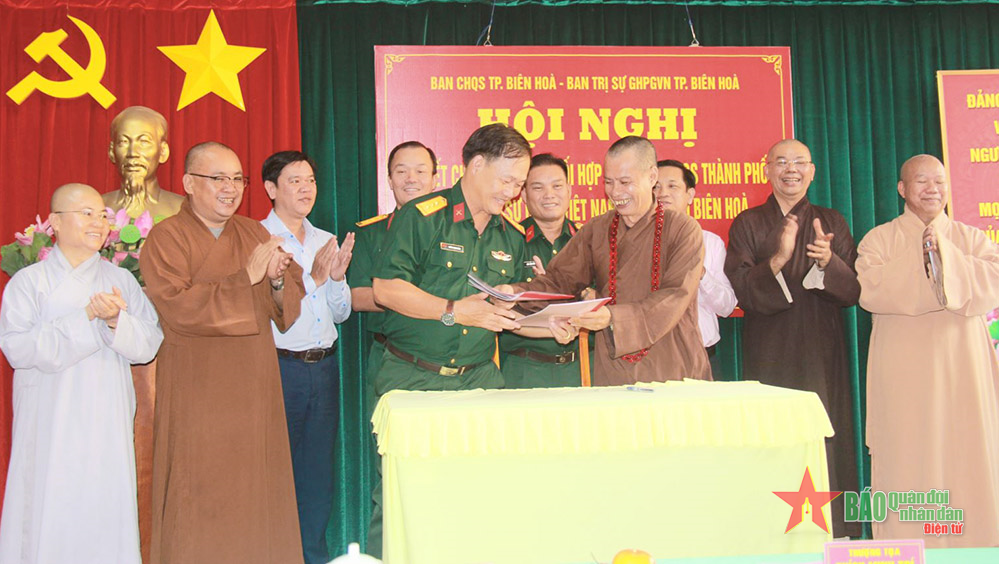 Gắn kết nghĩa tình, xây dựng thế trận lòng dân vững chắc