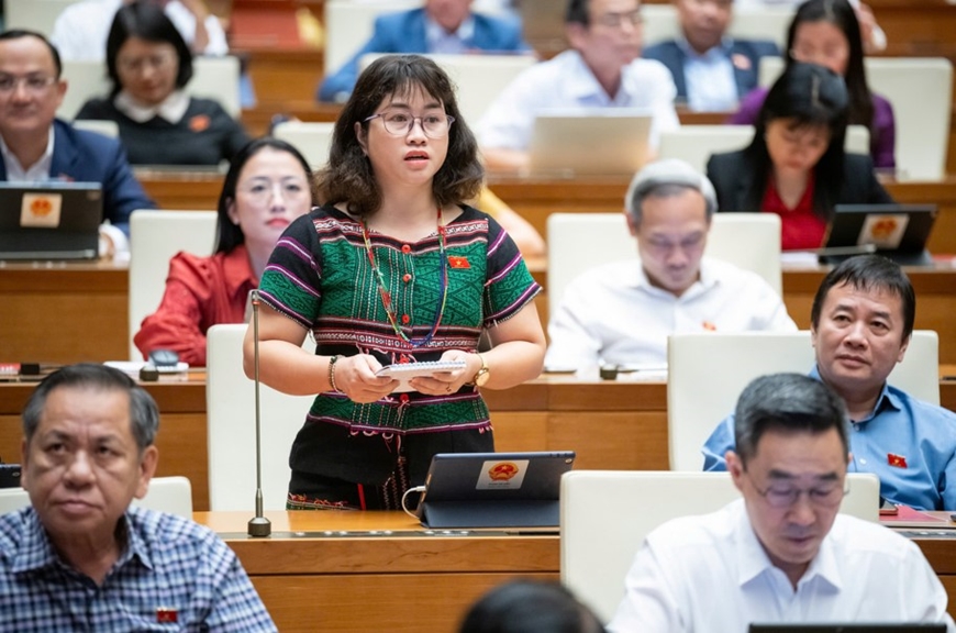 Bộ trưởng Bộ Y tế: Đề nghị Quốc hội ra nghị quyết cấm thuốc lá điện tử