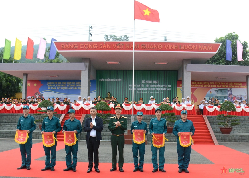 Khai mạc Hội thi tàu tốt - Hội thao huấn luyện tàu Hải đội Dân quân thường trực năm 2024