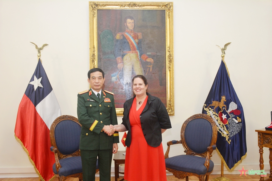Đại tướng Phan Văn Giang hội đàm với Bộ trưởng Bộ Quốc phòng Chile