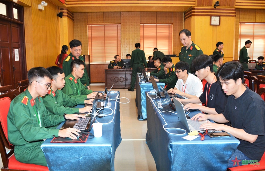 Trung tâm 586 tổ chức cuộc thi cướp cờ (CTF) về an toàn thông tin