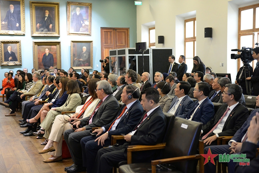 Chủ tịch nước Lương Cường thăm và phát biểu chính sách tại Đại học Chile